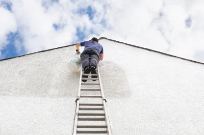 Peinture extérieure à Saint-Jacques — façades et ravalement